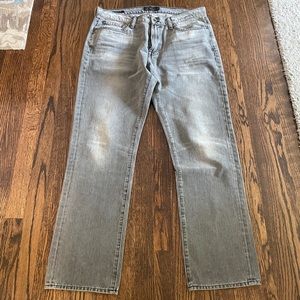 Lucky Brand 410 Athletic Fit